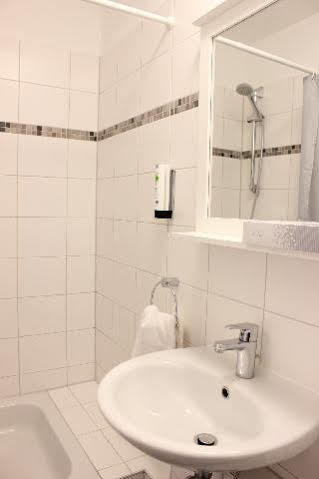 Hotel Luetzow Berlin Extérieur photo